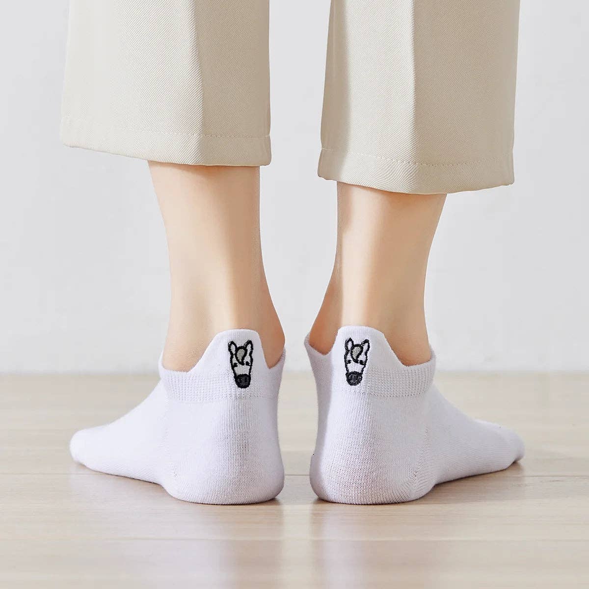 🤍🐴 White Hooves – 4er Socken-Set
