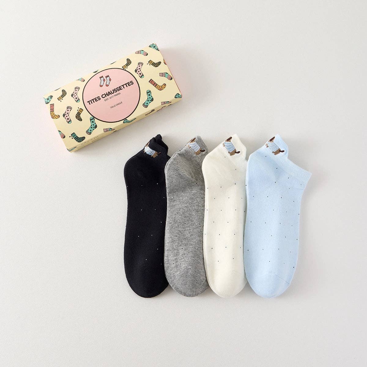 🐶 Sausage Dog Love – 4er Sneaker Socken-Set